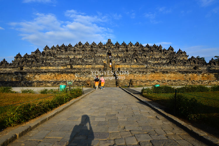 Candi Borobudur Candi Buddha Terbesar Yang Dikunjungi Jutaan Wisatawan